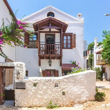 Villa Korsan Minik-pretty Two Bedroom Townhouse In Old Town Kalkan