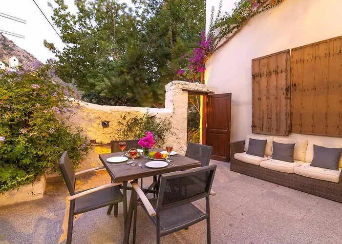 Villa Korsan Minik-pretty Two Bedroom Townhouse In Old Town